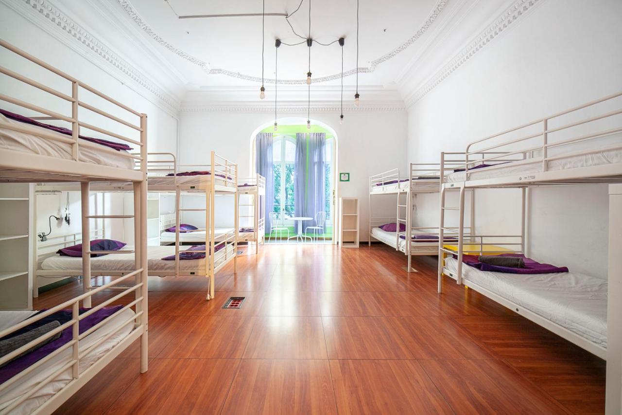 Fabrizzios Terrace Hostel Barcelona Luaran gambar