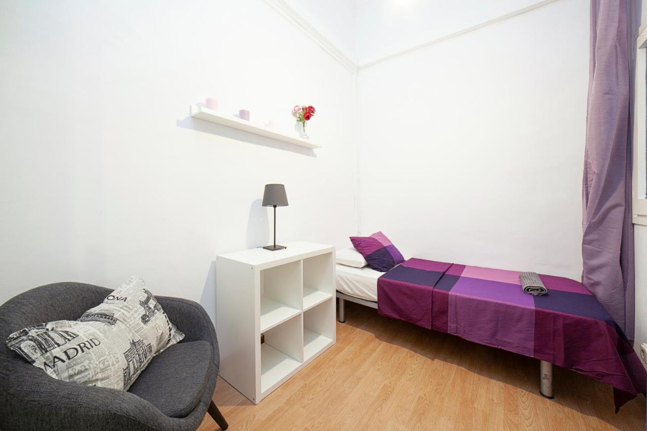 Fabrizzios Terrace Hostel Barcelona Bilik gambar