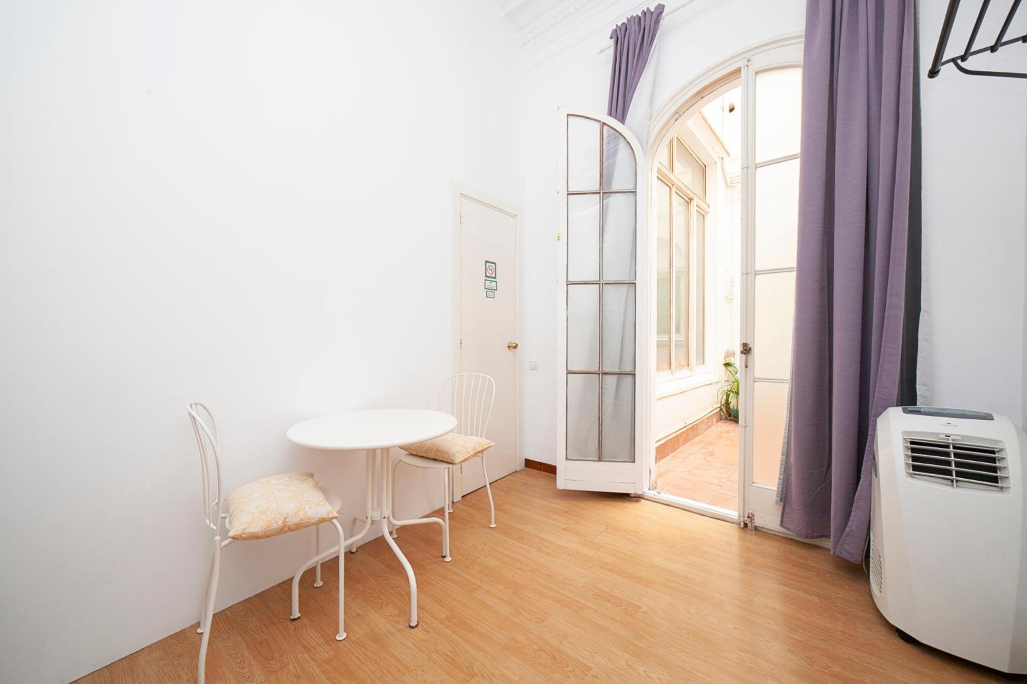 Fabrizzios Terrace Hostel Barcelona Bilik gambar