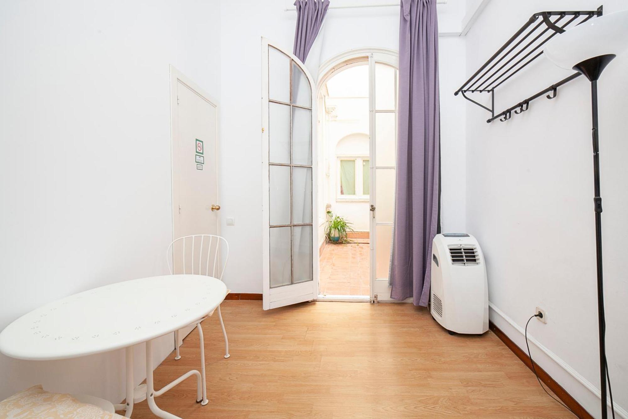 Fabrizzios Terrace Hostel Barcelona Bilik gambar